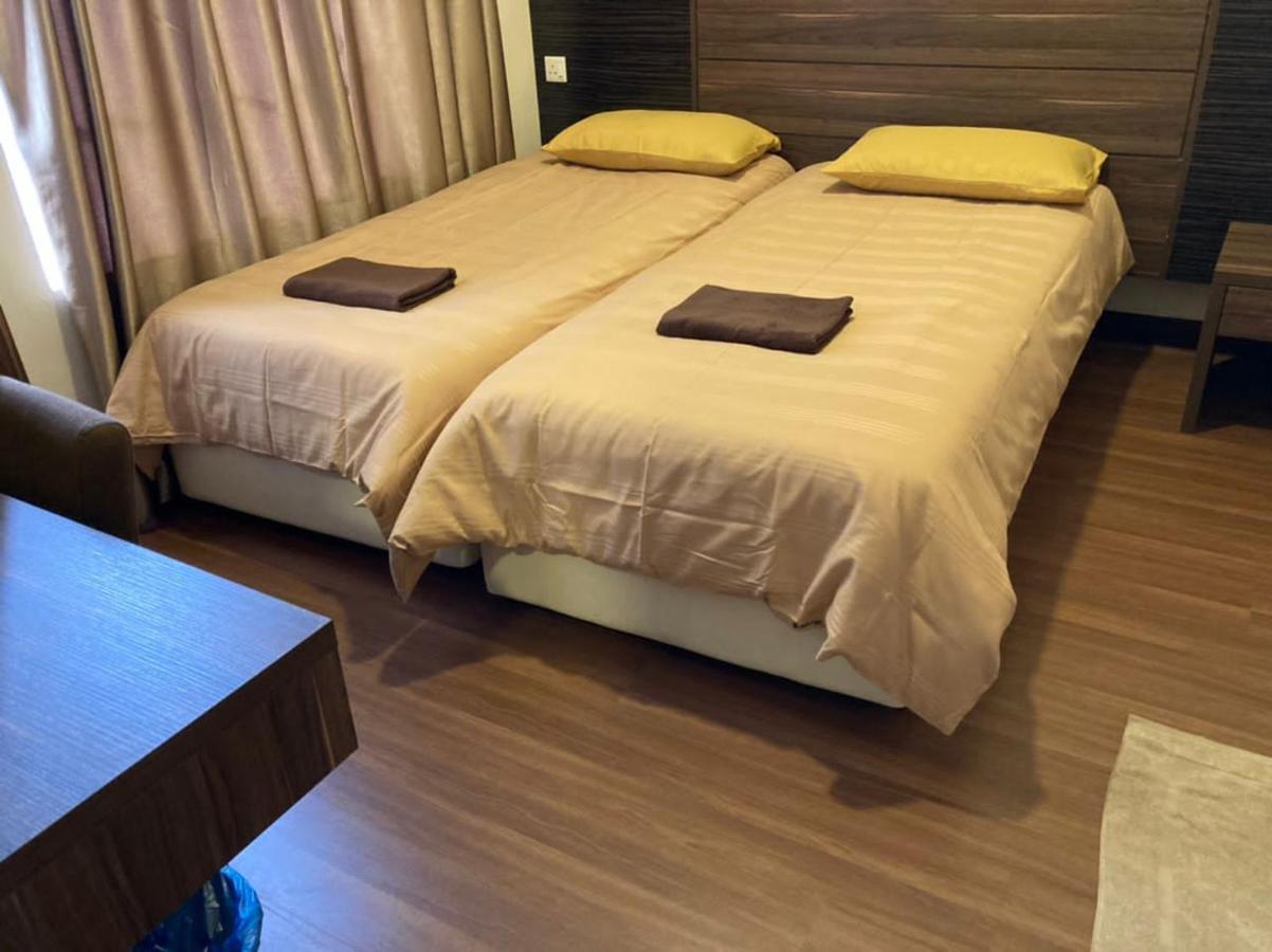 Apartments & Free Access To Waterpark At B Lagoon Melaka 外观 照片