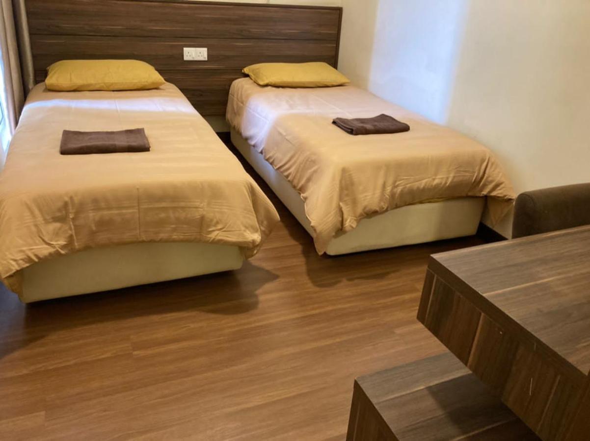 Apartments & Free Access To Waterpark At B Lagoon Melaka 外观 照片